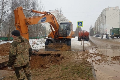 В Костроме ремонтируют водопровод на ул. Терешковой