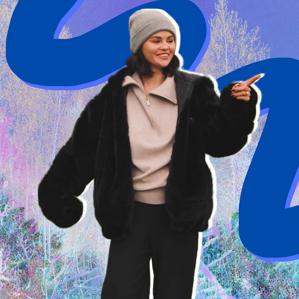 Джемпер на молнии как у Селены Гомес — модный тренд, который стоит примерить зимой 2025/26 | Источник: theGirl