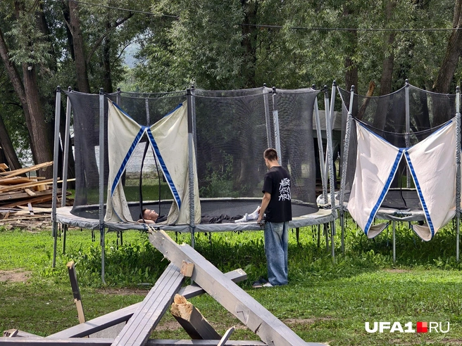 Отдыхающие пока на месте | Источник: Булат Салихов / UFA1.RU
