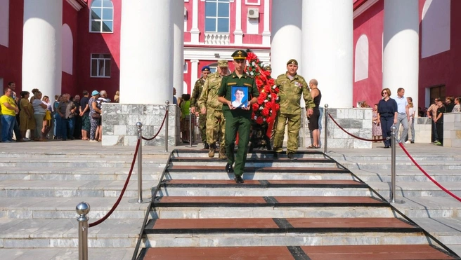 С военнослужащим простились в Стерлитамаке | Источник: Рустем Газизов / Vk.com