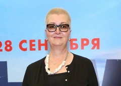 Татьяна Устинова: «Находясь в палате химиотерапии с сестрой, прекрасно читала Дарью Донцову»