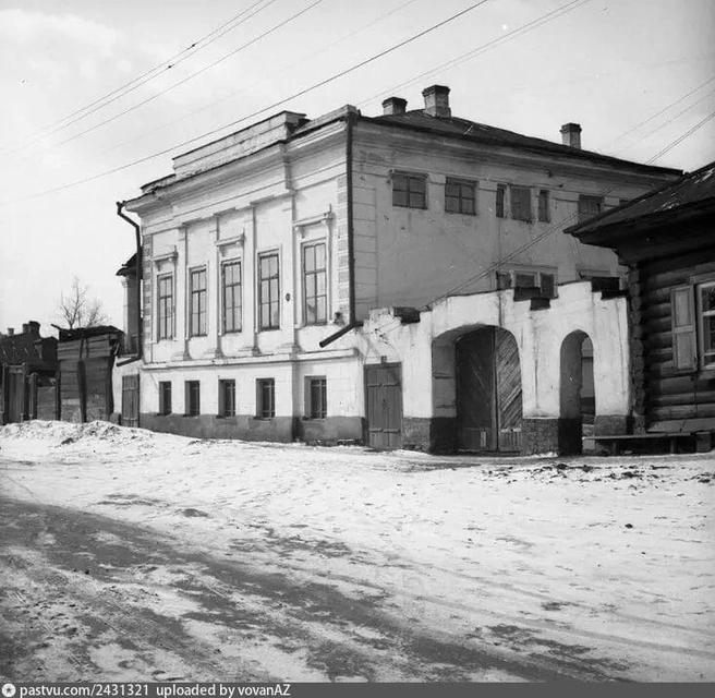Здание бывшей городской библиотеки, 1954 год | Источник: Малобицкий Степан Осипович / pastvu.com