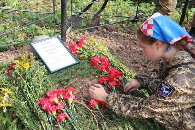Волонтеры ищут родственников тех, чьи имена удается установить | Источник: Анжела Смирнова