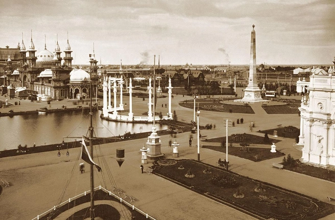 Выставка прошла на территории современного парка им. 1 Мая | Источник: Максим Дмитриев / pastvu.com