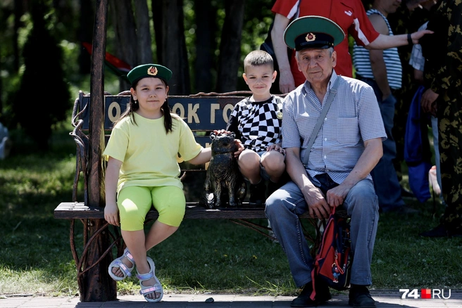 Люди охотно фотографировались | Источник: Наталья Лапцевич
