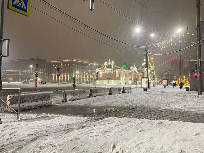 Улица Ленина временно преобразована в пешеходную территорию | Источник: Анастасия Хрипушина/NGS.RU