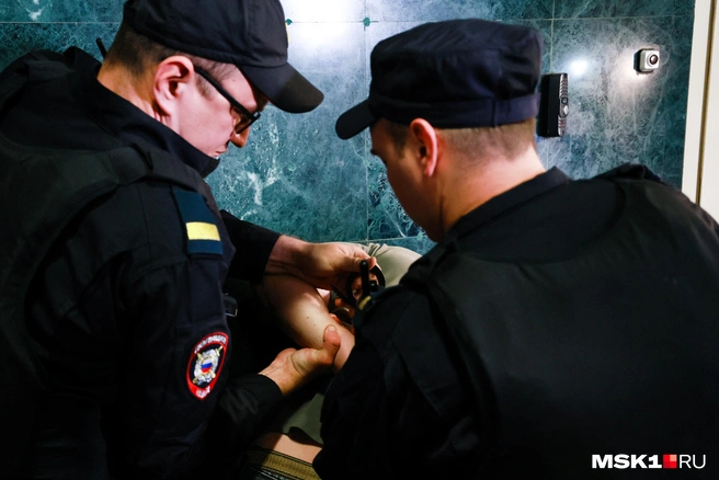 В Москве задержали мужчину, который с ножом напал на мать с годовалым ребенком | Источник: Артём Устюжанин / MSK1.RU