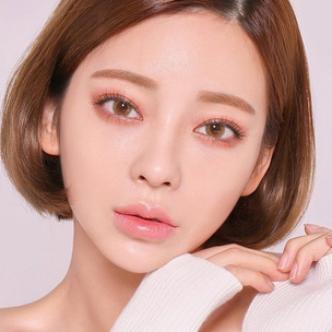 Подсмотрено у блогеров: как повторить персиковый макияж корейских красоток