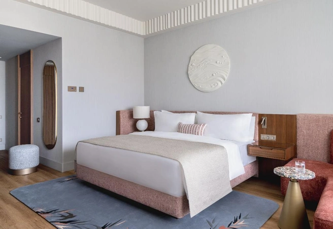 Во всех номерах кровати king-size | Источник: mantera-bronhotel.ru