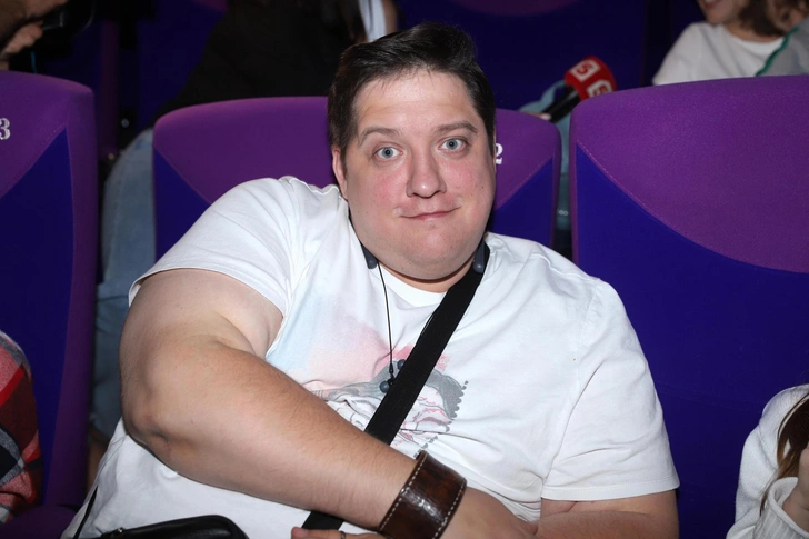 Роман Попов