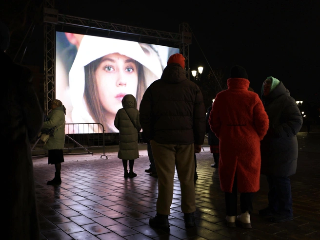 Волгоградцы приходили на службы целыми семьями. | Источник: Алексей Волхонский / V1.RU