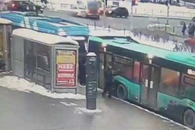 ДТП со скорой помощи на перекрестке Королева и Сизова