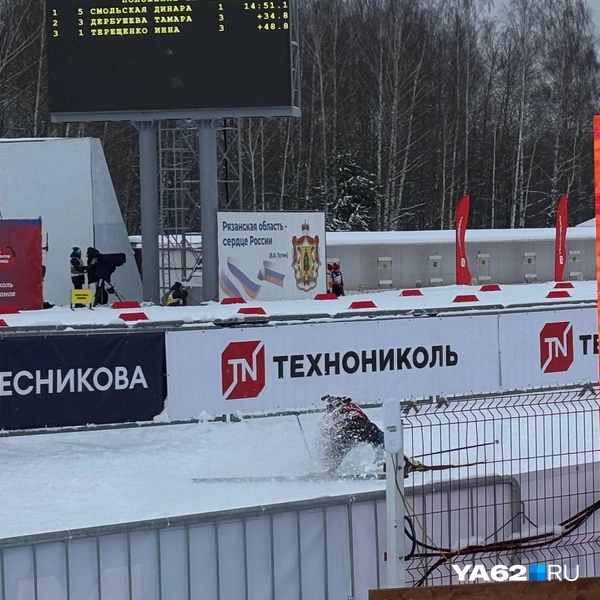 Инна Терещенко стала шестой из десяти лучших биатлонисток&nbsp;— она блестяще откатала, но упала у финиша | Источник: Виктория Улитова / YA62.RU