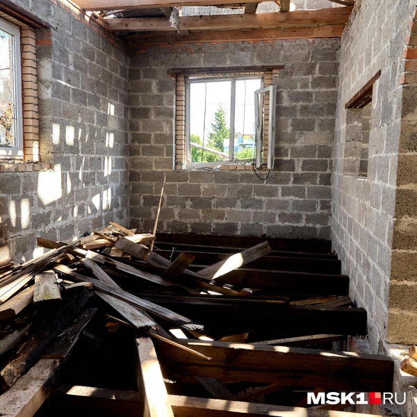 Дом строится уже не первый год | Источник: Дмитрий Толстошеев / MSK1.RU