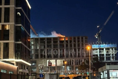Пожар на стройке у Михайловской набережной