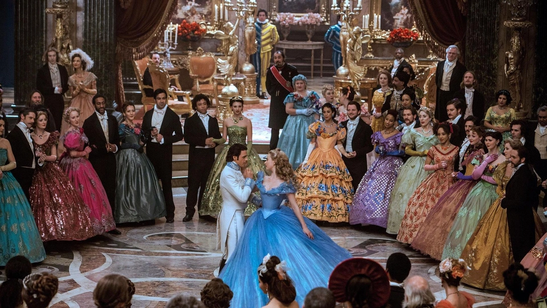 Кадр из фильма «Золушка» (2015) | marieclaire.ru