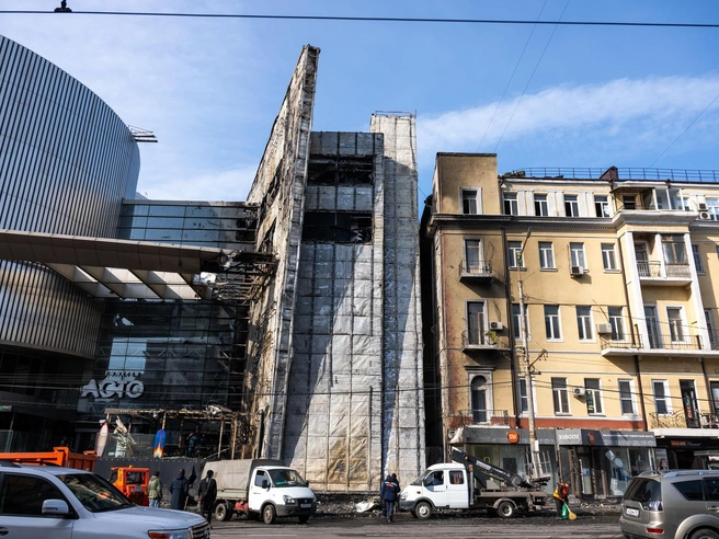 Пожар в торговом центре, произошедший в марте | Источник: Евгений Вдовин / 161.RU 