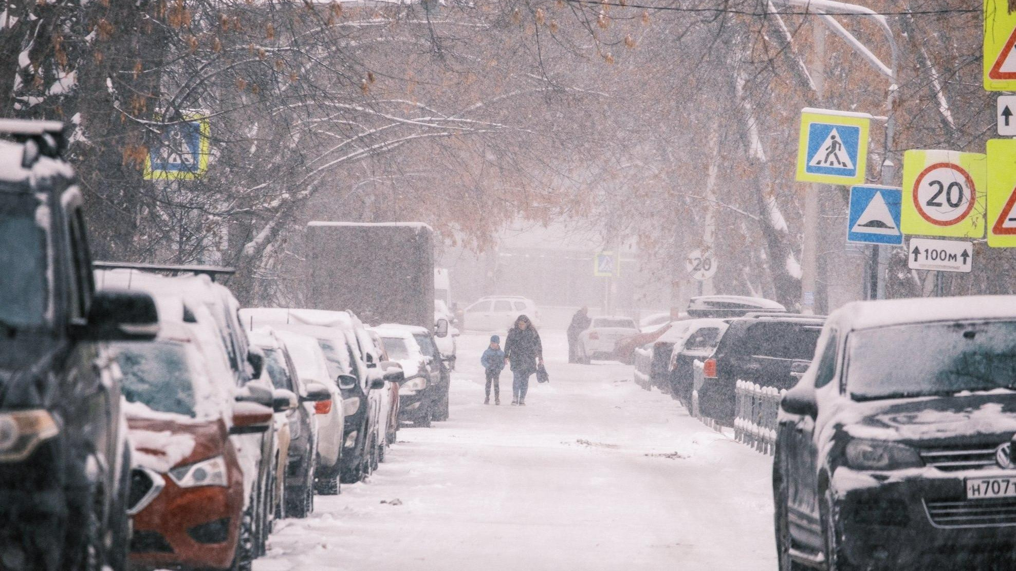 Уфу заметает снегом — фотографии 