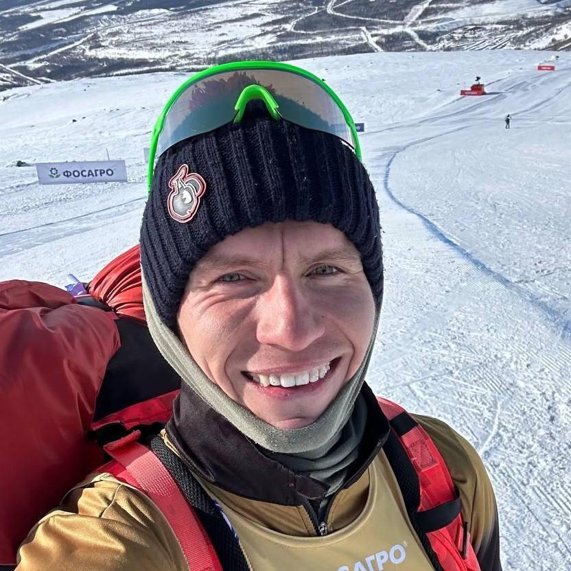 <p>Александр Большунов</p>