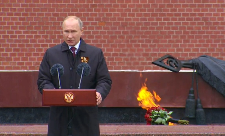 «Это наши память и гордость»: Владимир Путин поздравил россиян с Днем Победы