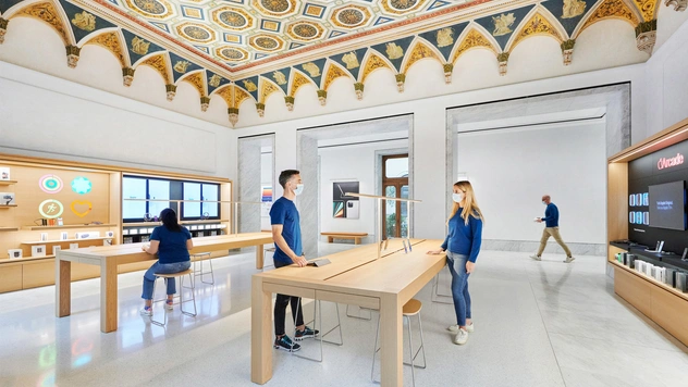 Новый бутик Apple в Риме по проекту Foster + Partners