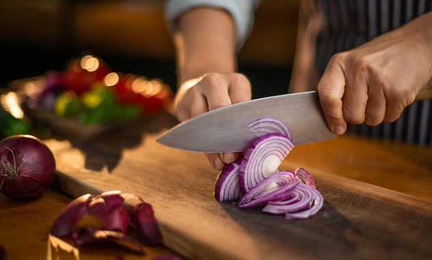 Какой лук полезнее для организма — репчатый, порей, шнитт или шалот?