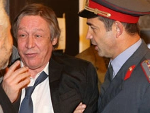 Дмитрий Певцов арестовал буйного Михаила Ефремова