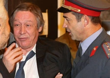 Дмитрий Певцов арестовал буйного Михаила Ефремова