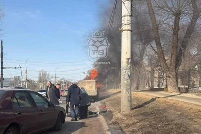 В Воронеже загорелась «Газель», водитель в больнице