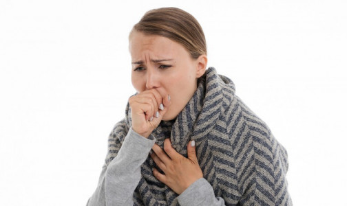 «Спросите пульмонолога»: Боль в груди при кашле может быть "обычной" невралгией?