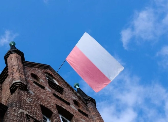 Сенат Польши принял резолюцию о признании властей России «террористическим режимом» | ya62.ru