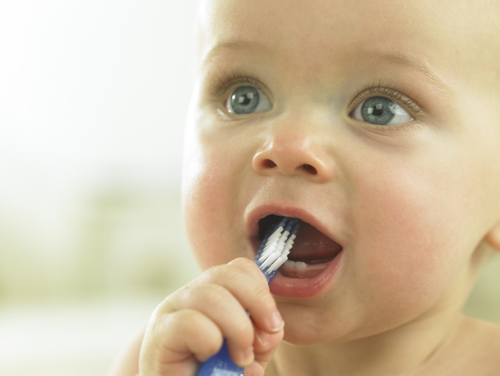 У ребенка в год нет зубов: что делать, советы стоматолога