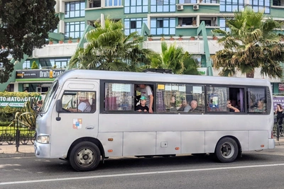 На маршруте 140 в Сочи добавят автобус, интервалы сократятся