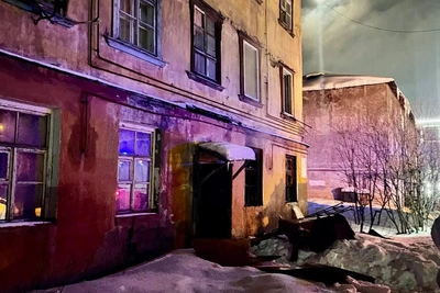 В Мурманске из-за пожара на Академика Павлова эвакуировали жильцов