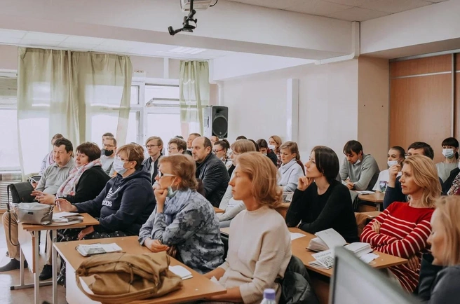 Родители не хотят отдавать детей на бюджетные места в вузы, несмотря на изменившиеся правила приема | Источник: «ЕГЭбург»