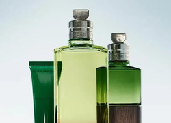 Мох + соль, мандарин + водоросли: Dries Van Noten выпустил парфюмы с «парадоксальными» нотами