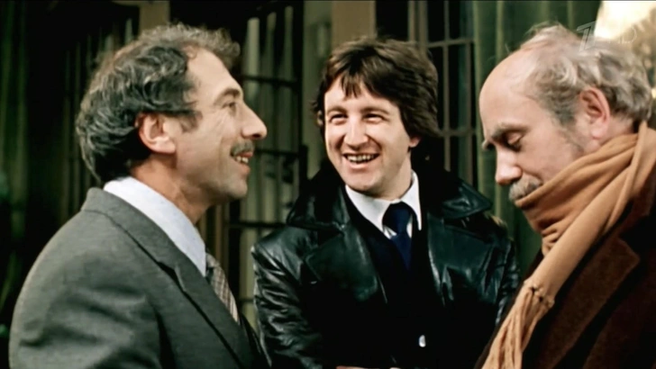 Непроходимо сложный тест для всех, кто смотрел в СССР: угадайте 5 замечательных советских комедий с Леонидом Ярмольником | Источник: YouTube