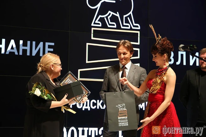 Генеральный директор "Fazer"-Россия Владимир Калявин (в центре)