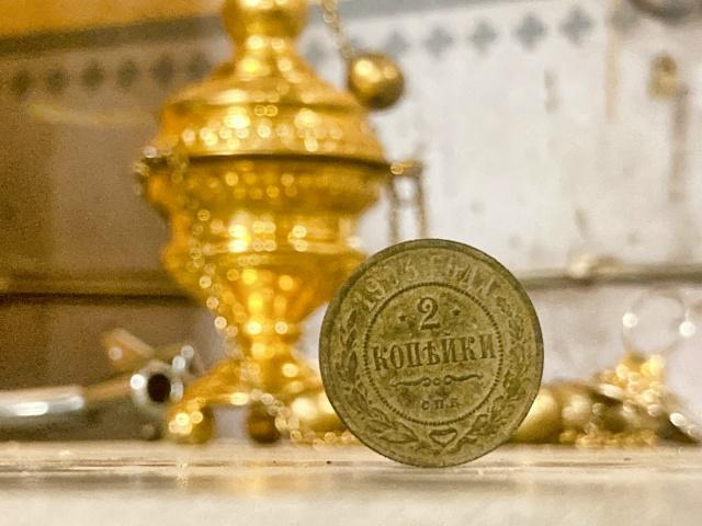На территории одного из старейших храмов Южного Урала нашли монету, пролежавшую в земле больше века