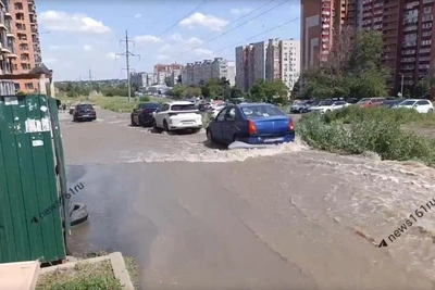 Прорыв водовода на Орбитальной в Ростове: потоп уже 10 лет
