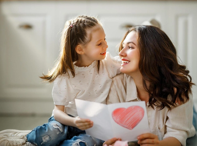 Тест: надежный или тревожный — какой у вас тип привязанности с ребенком?