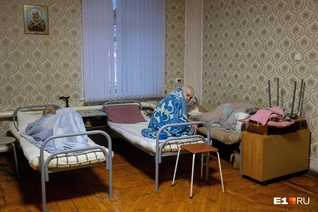 Здание пансионата якобы давно требует ремонта | Источник: Владислав Лоншаков / E1.RU