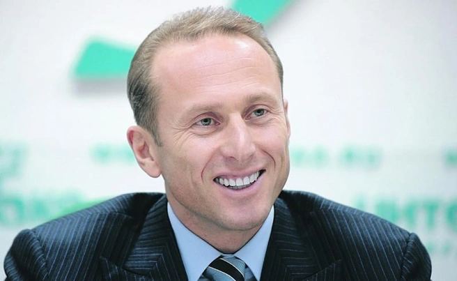 Первая компания, которую создал Кесаев, занималась импортными продуктами и алкоголем | Источник: ИТАР-ТАСС