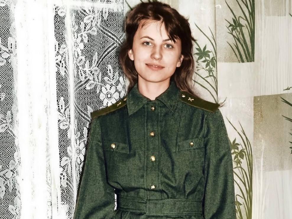 Звезды отмечают 23 февраля: архивы Лепса, носки для младшего сына Погребняк и Нельсон в форме