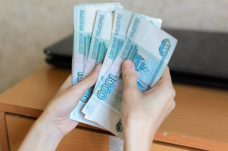Оплатить квартиру, купить продукты и что-то отложить: как выживают в Москве те, кто зарабатывает 50 тысяч и меньше