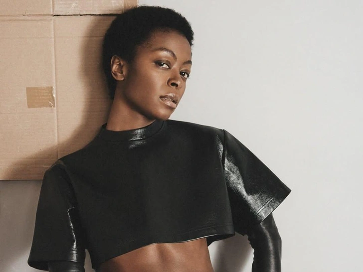 11 новых имен Balenciaga: от Вайноны Райдер до Харриса Дикинсона