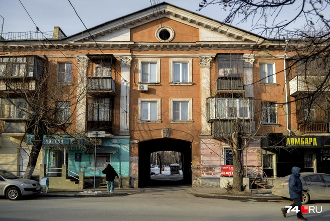 Металлургический район Челябинска — это город в городе | Источник: Виталий Гущинский