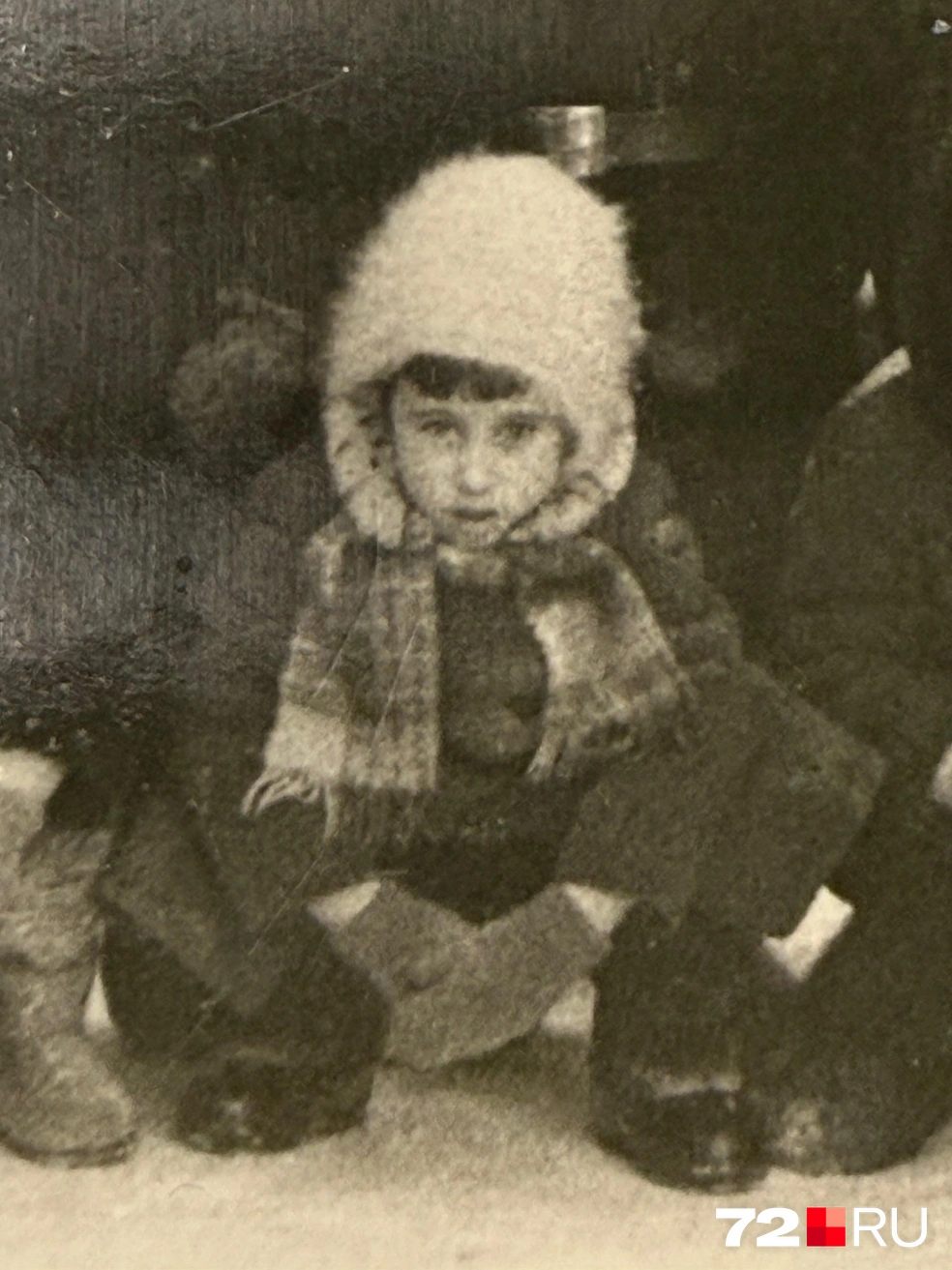 А это фото хранится в личном архиве другой нашей читательницы, Настасьи. Калоши на валенках — шик, чтобы при слякоти не промокли ноги | Источник: читательница 72.RU