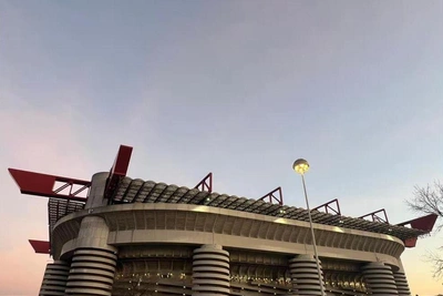 Seventh Champions League Round: Inter and Arsenal Clash in Milan