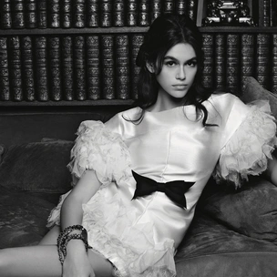 Кайя Гербер стала лицом новой рекламной кампании Chanel